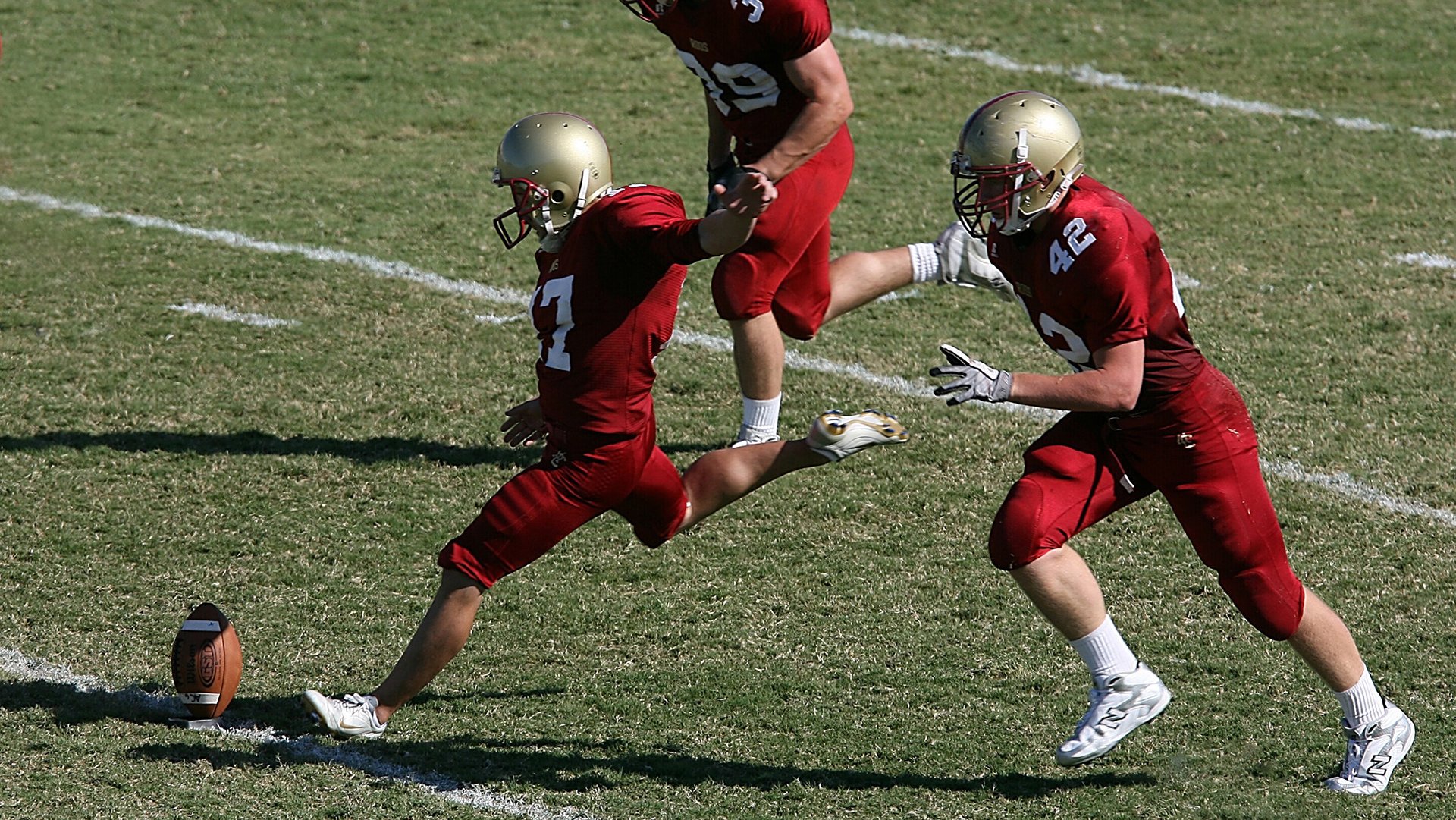 JackeyLove迎来五赛季高光表现，TES球迷沸腾！